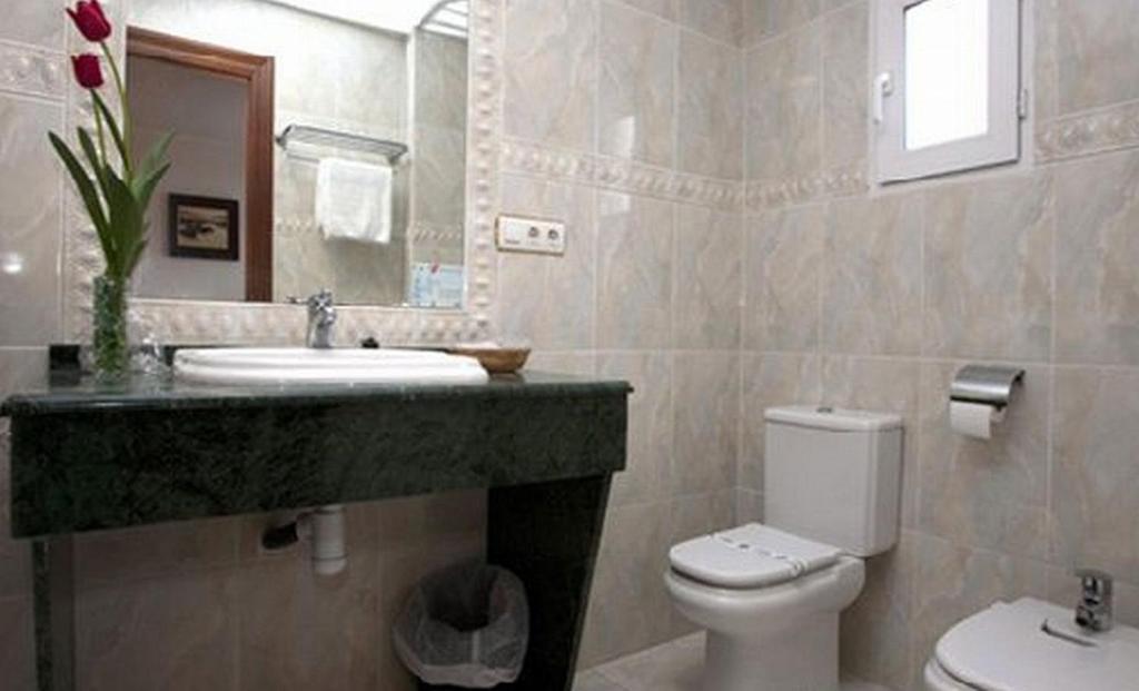 Hotel Avenida Yecla Phòng bức ảnh